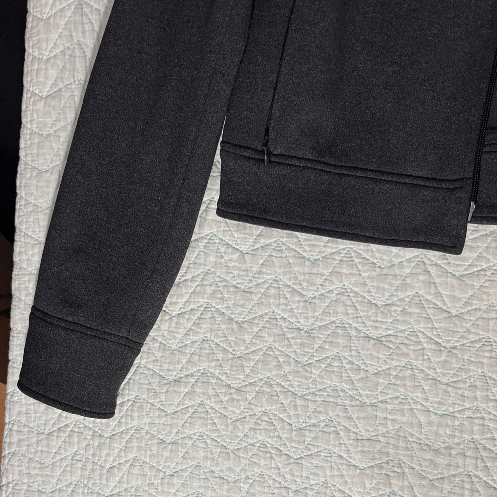 Express Black Cropped Bomber Jacket with Classic Collar - Picture 5 of 12